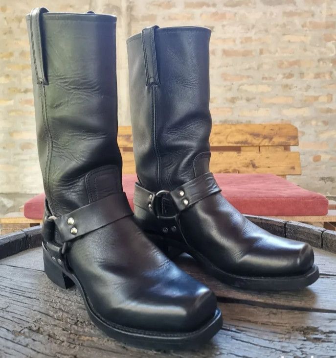 Frye Frye Harness Boots Black Leather Buckle Size US 9 / EU 42 - 1 Thumbnail