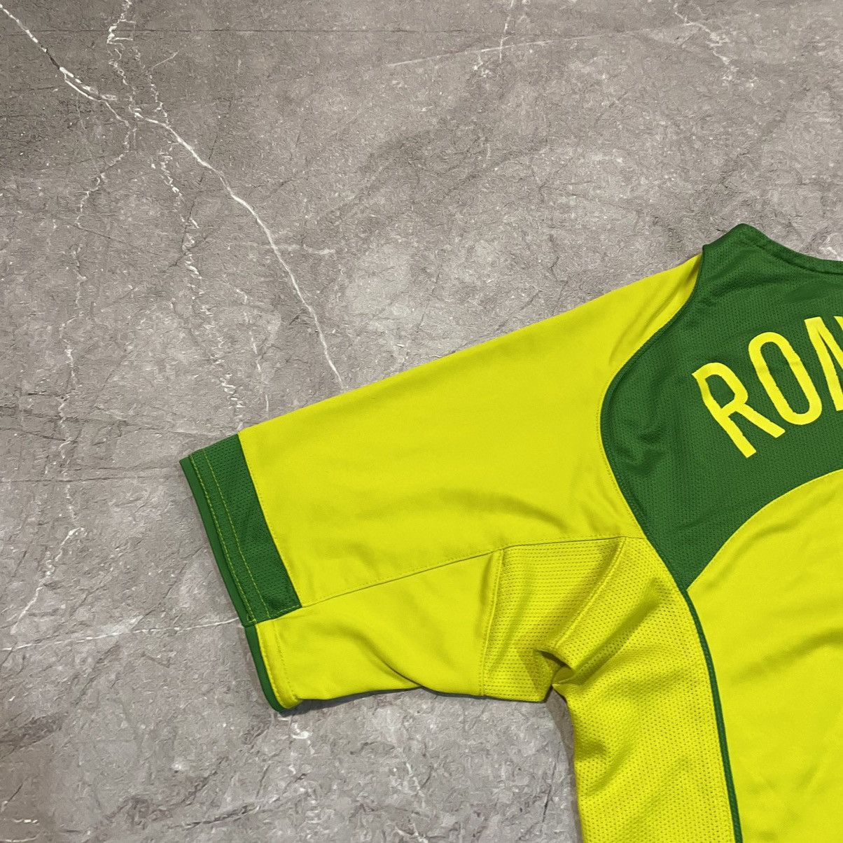 Vintage RONALDO ! VINTAGE NIKE BRAZIL TEE SOCCER JEERSEY NATION 00s Size US S / EU 44-46 / 1 - 2 Thumbnail