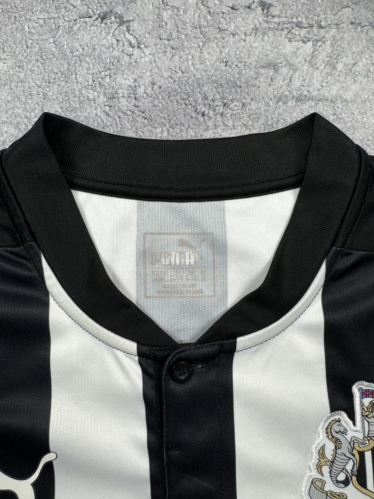 Vintage NEWCASTLE UNITED 17-18 Home Shirt Puma 125 Years AYOZE #17 Size US M / EU 48-50 / 2 - 5 Thumbnail