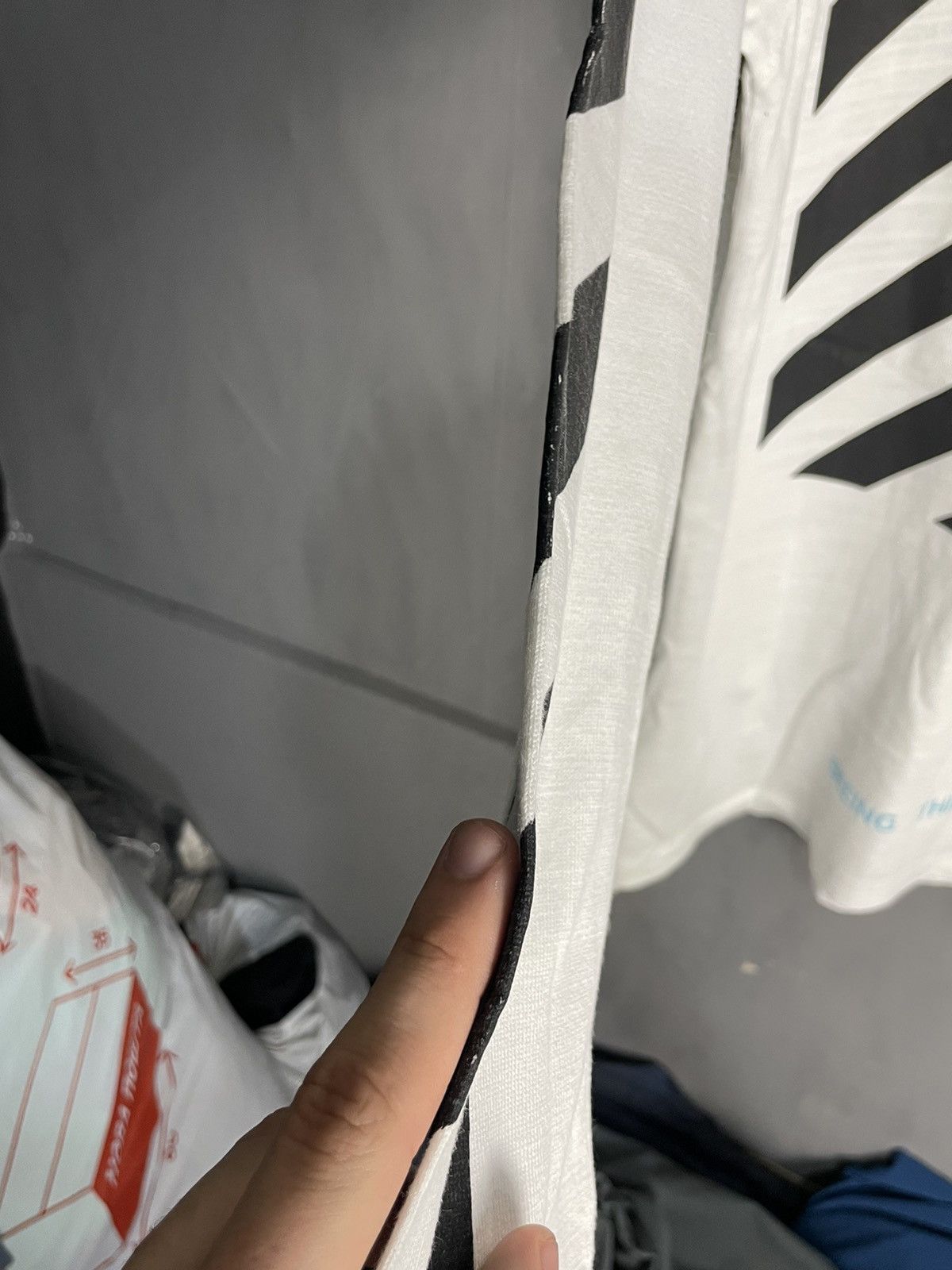 Off-White Off White Caravaggio Long Sleeve T-Shirt Size US M / EU 48-50 / 2 - 13 Thumbnail