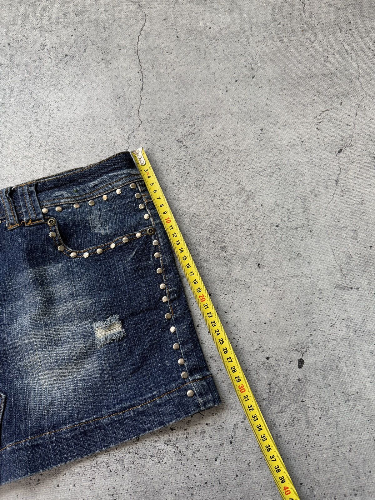 Japanese Brand Y2K Mini Skirt With Washed Effect Size 28" / US 6 / IT 42 - 6 Thumbnail