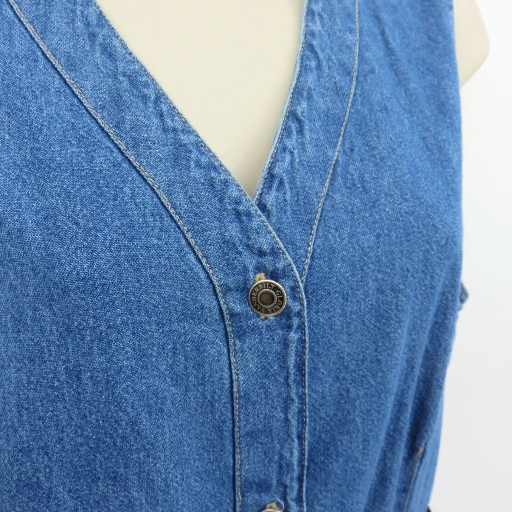 Gloria Vanderbilt VINTAGE Gloria Vanderbilt Women Medium Cotton Blue Denim Jean V Neck Button Dress Belted Dress Size 32" / US 10 / IT 46 - 3 Thumbnail