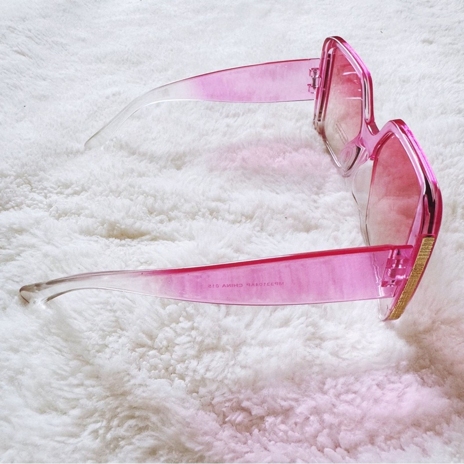 Other Junia Clear Pink Oversized Sunglasses Size ONE SIZE - 5 Thumbnail