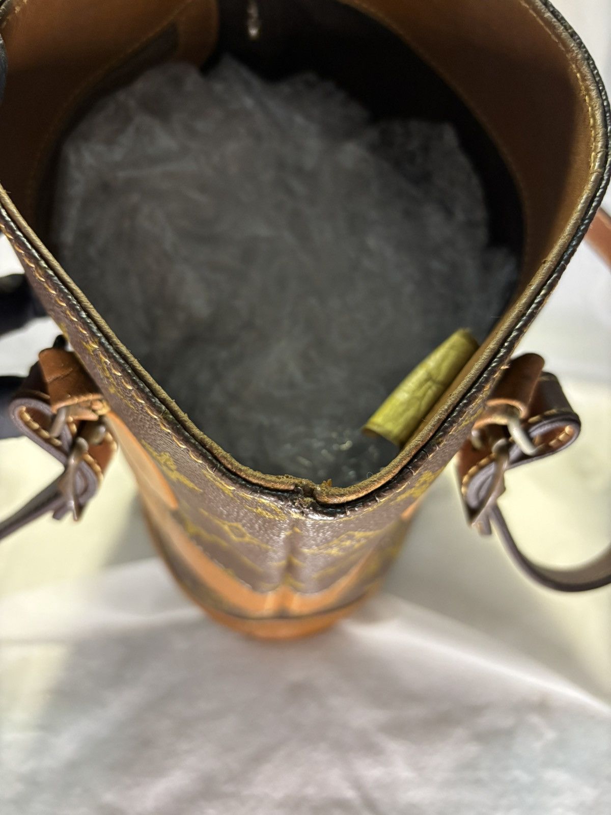 Louis Vuitton Vintage Louis Vuitton Bucket Size ONE SIZE - 13 Thumbnail