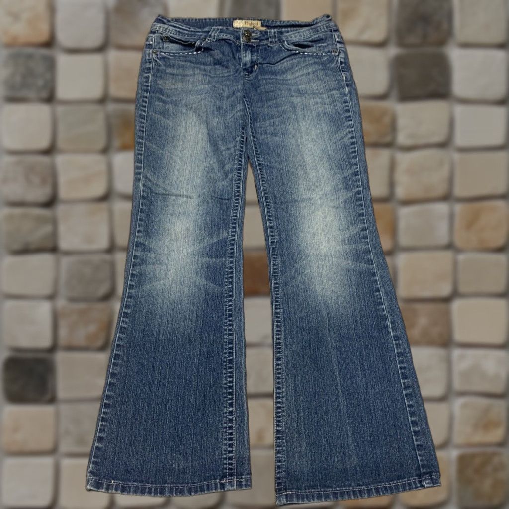 Denime Hybrid & Company Jeans Women Size 9 Blue Denim Low Rise Bootcut 32 x 30 1/2 Size 30" / US 8 / IT 44 - 1 Thumbnail