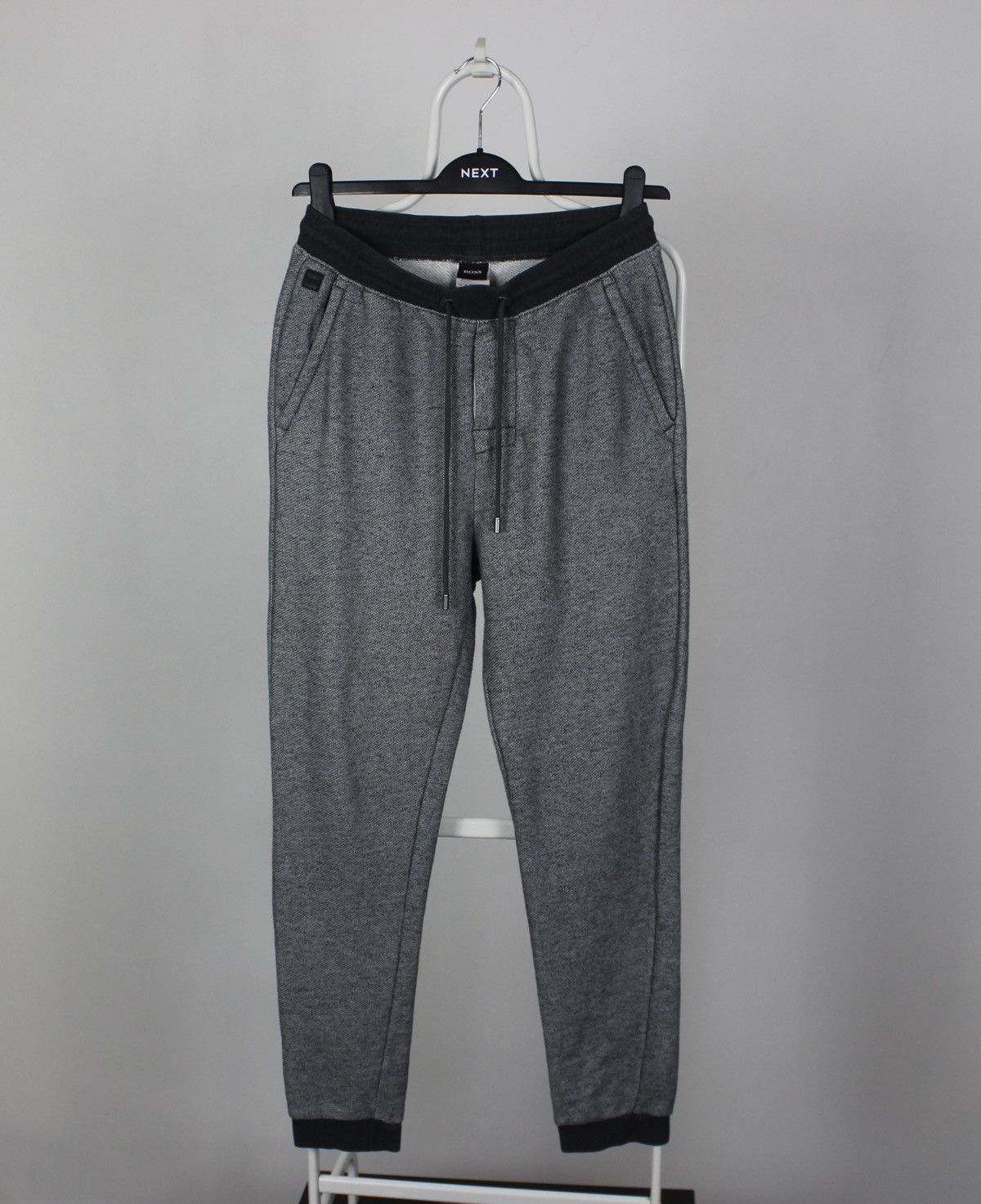 Hugo Boss Hugo boss joggers pants XS S gray Size US 30 / EU 46 - 1 Thumbnail