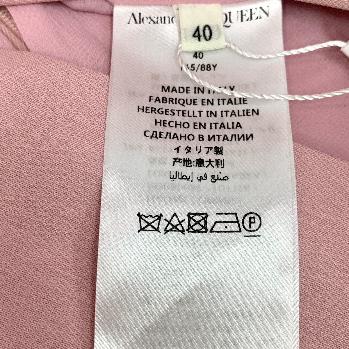 Alexander McQueen Alexander McQueen Pink Puff Sleeve Crew Neck Dress K26WX Size M / US 6-8 / IT 42-44 - 6 Thumbnail