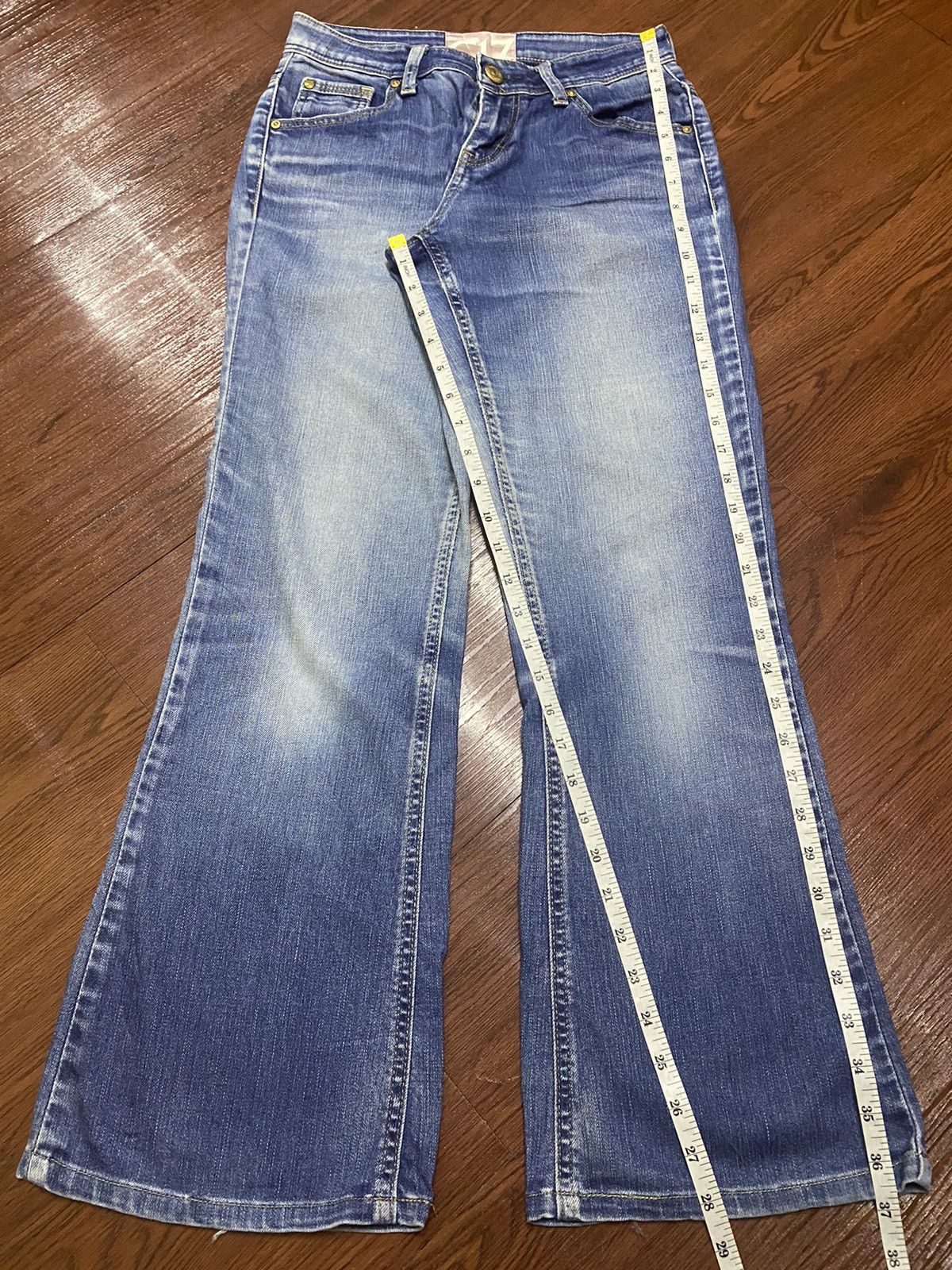 Japanese Brand Vintage C17 Gold Button Blue Faded Wash Flare Jeans Size US 27 - 14 Thumbnail