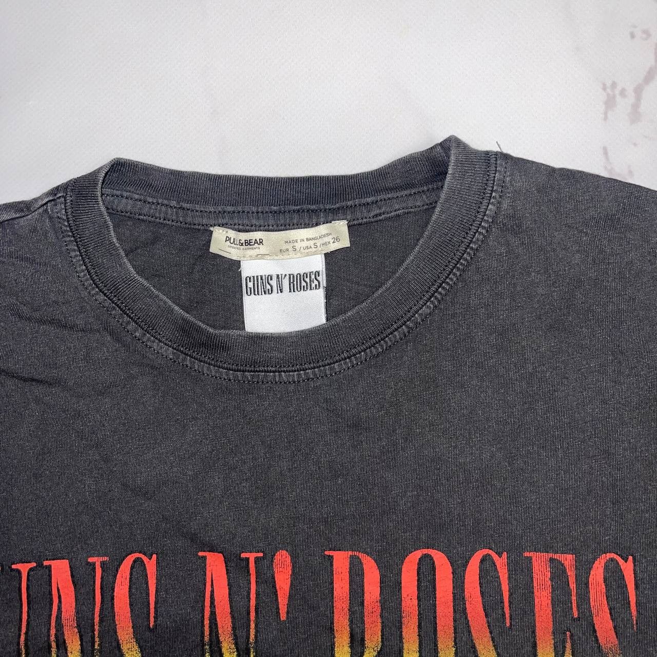 Vintage Vintage Guns N' Roses band t-shirt Size S Size US S / EU 44-46 / 1 - 7 Thumbnail