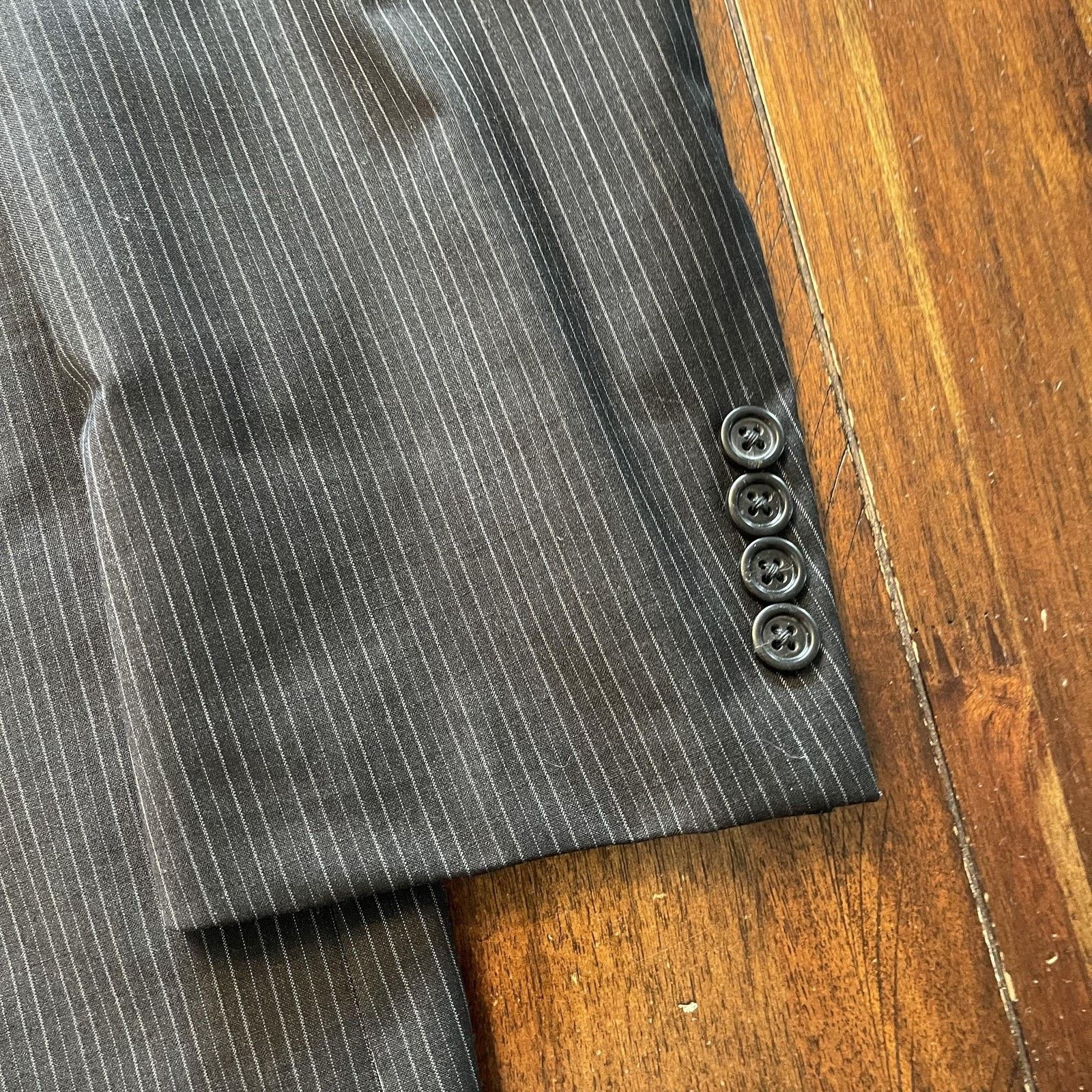 Burberry Vtg Burberry Sport Coat 44R Pinstripe Wool 3 Button Blazer Size 44R - 4 Thumbnail