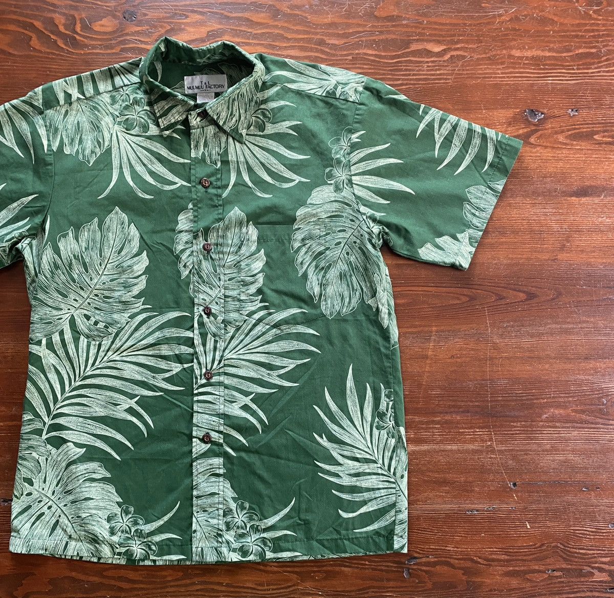 Vintage Vintage 80’s T&L Factory Green Hawaiian Shirt Button Up Size US S / EU 44-46 / 1 - 1 Thumbnail