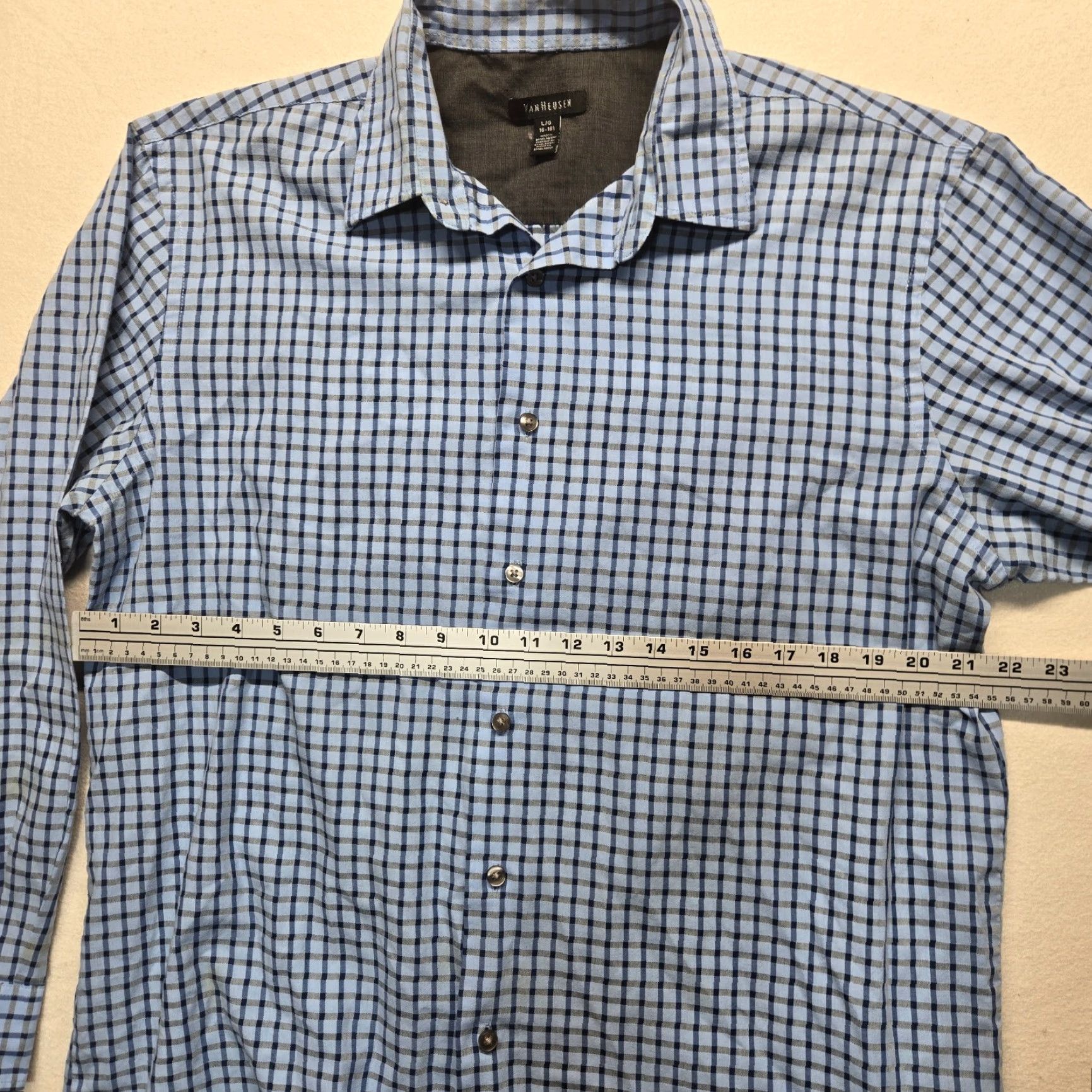 Van Heusen Van Heusen Shirt Button-Up Blue Check Adult Men L 16 16.5 Cotton Short Sleeve 48-in Chest Regular 60s Modern Mens Size US L / EU 52-54 / 3 - 4 Thumbnail