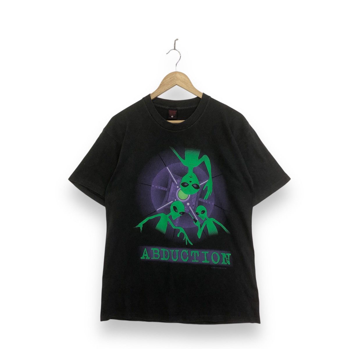 Fashion Victim VINTAGE FASHION VICTIM 96 ABDUCTION ALIEN TSHIRT Size US M / EU 48-50 / 2 - 1 Thumbnail