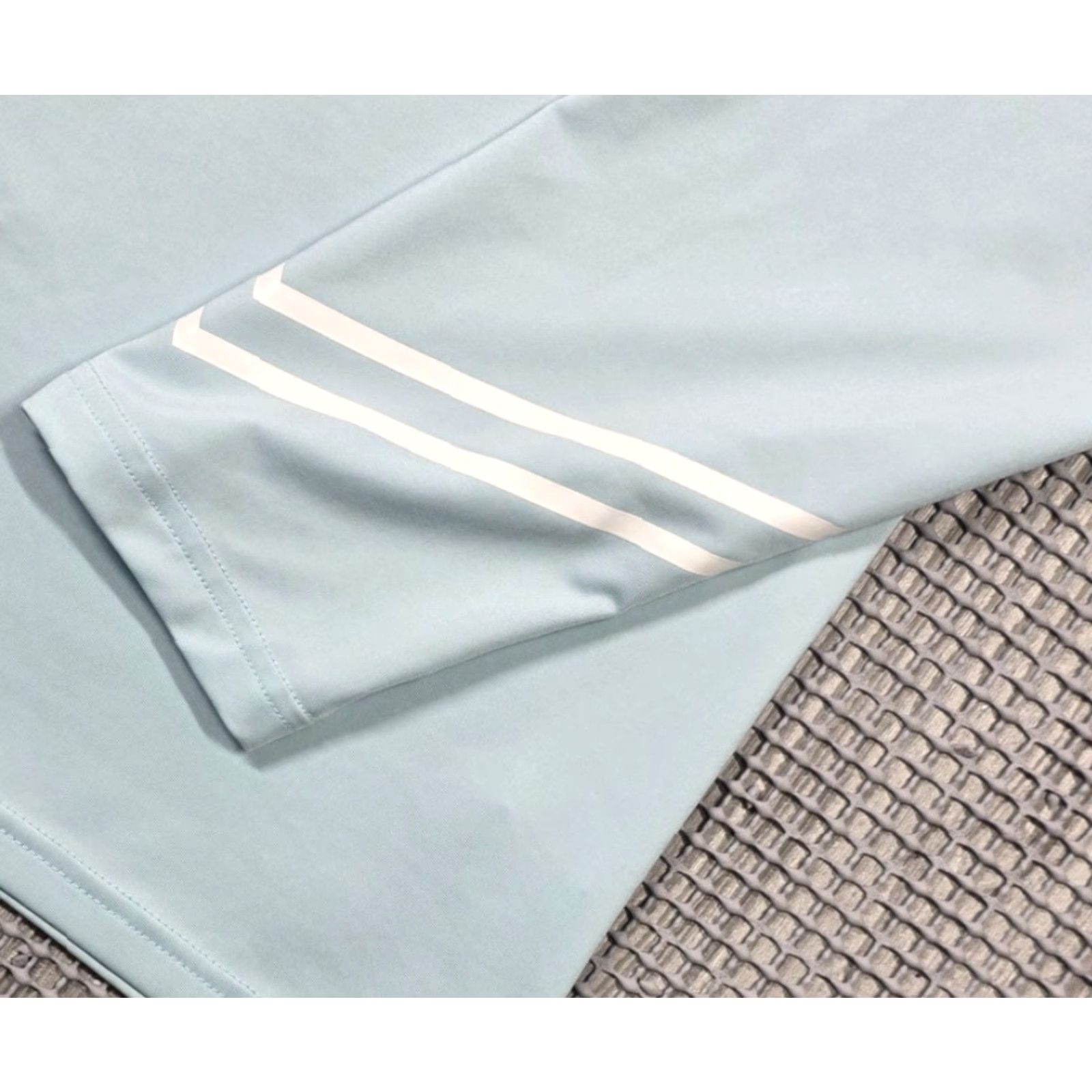 Southern Tide Southern Tide Shirt Women L Blue Reflective Skipjack Performance Long Sleeve Tee Size L / US 10 / IT 46 - 6 Thumbnail