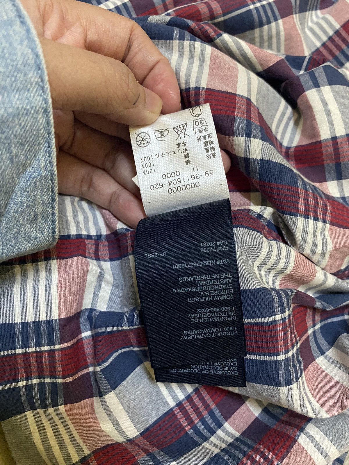 Tommy Hilfiger Tommy Hilfiger Size US XL / EU 56 / 4 - 18 Thumbnail
