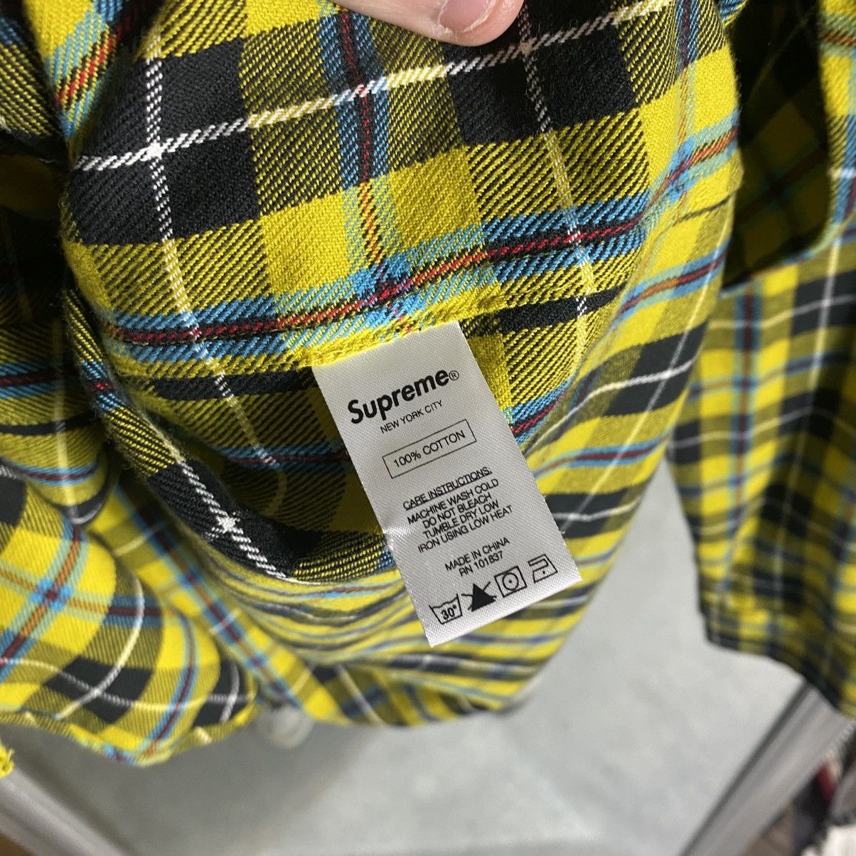 Supreme Supreme Shirt Size US M / EU 48-50 / 2 - 6 Thumbnail