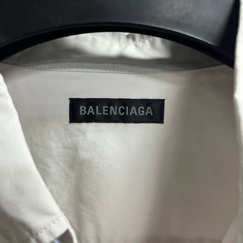 Balenciaga Balenciaga size 39 Beige chest pattern print collar short Size US S / EU 44-46 / 1 - 4 Thumbnail