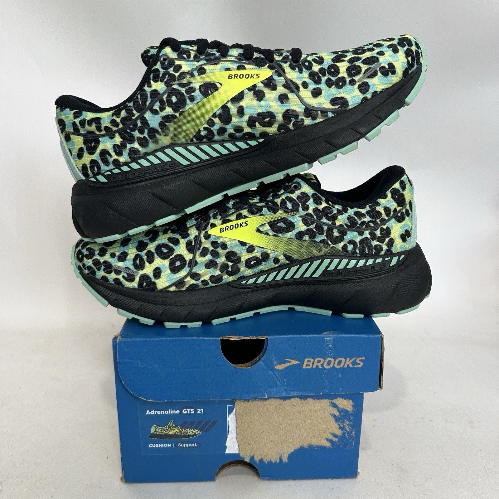 Brooks Brooks Adrenaline GTS 21 “Black Nightlife/Cheetah” Size US 6 / IT 36 - 3 Thumbnail