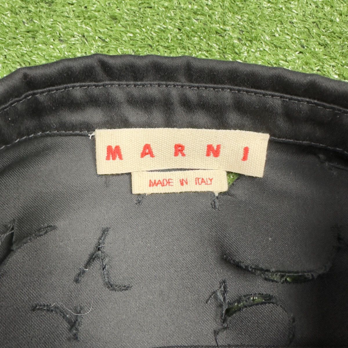 Marni MARNI Black Cut Out Detail Shirt Button Up Size 54 Size US L / EU 52-54 / 3 - 3 Thumbnail