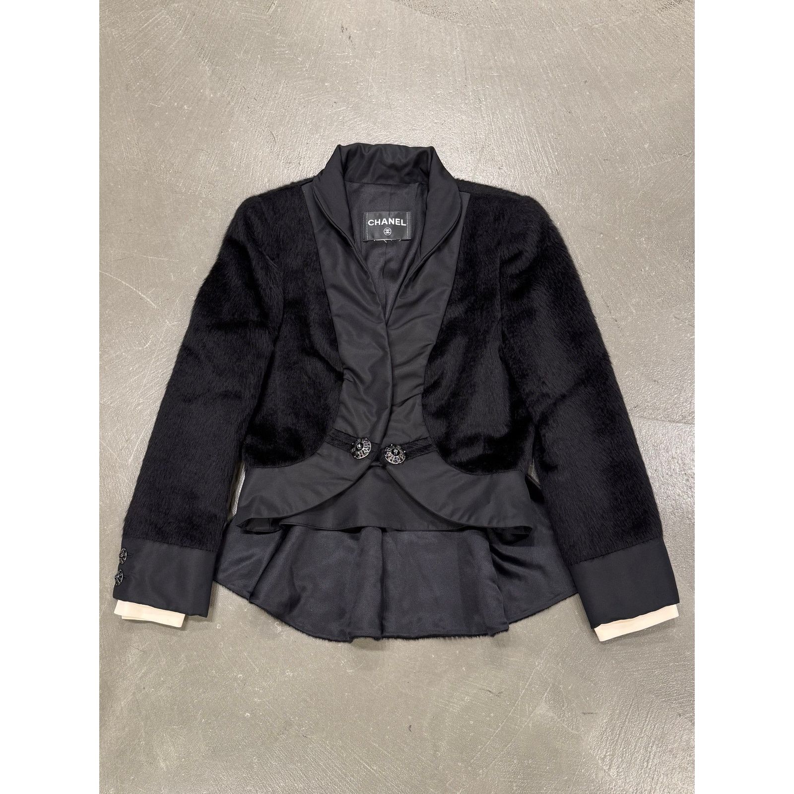 Chanel A/W2010 Chanel runway alpaca peplum jacket Size S / US 4 / IT 40 - 7 Thumbnail