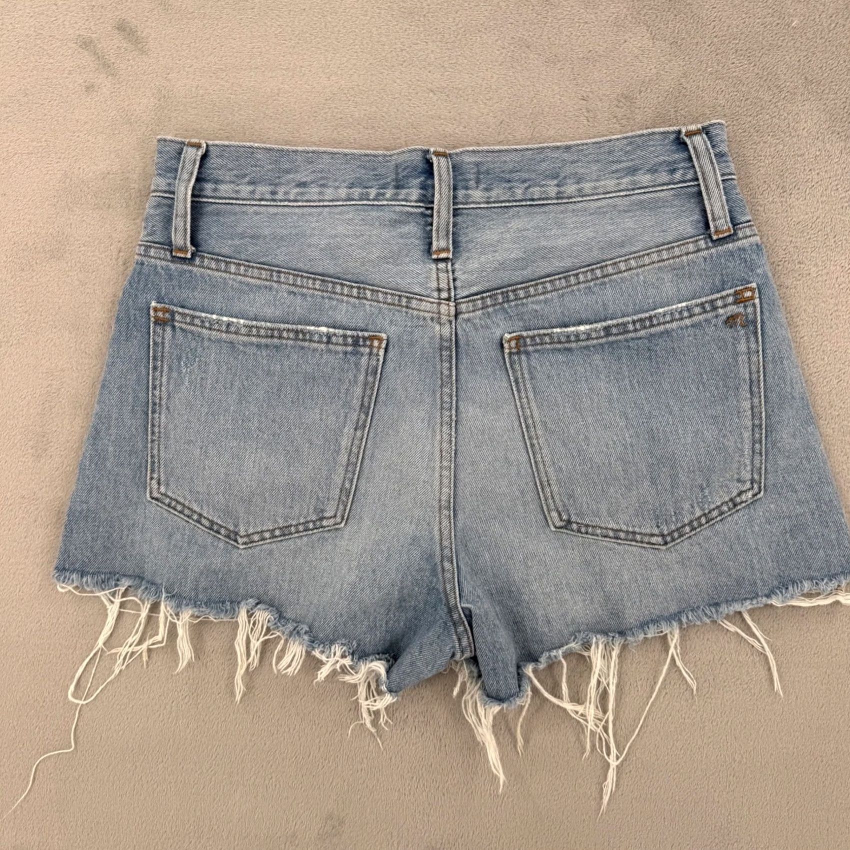 Madewell Madewell Relaxed Denim Shorts Light Wash Blue Button Fly 90s Festival Casual Womens Size 26 Size 30" / US 8 / IT 44 - 6 Thumbnail