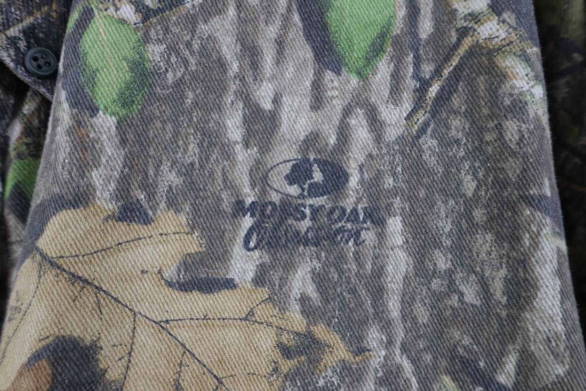 Vintage Vintage Streetwear Mossy Oak Camouflage Button Down Shirt Size US XL / EU 56 / 4 - 6 Thumbnail