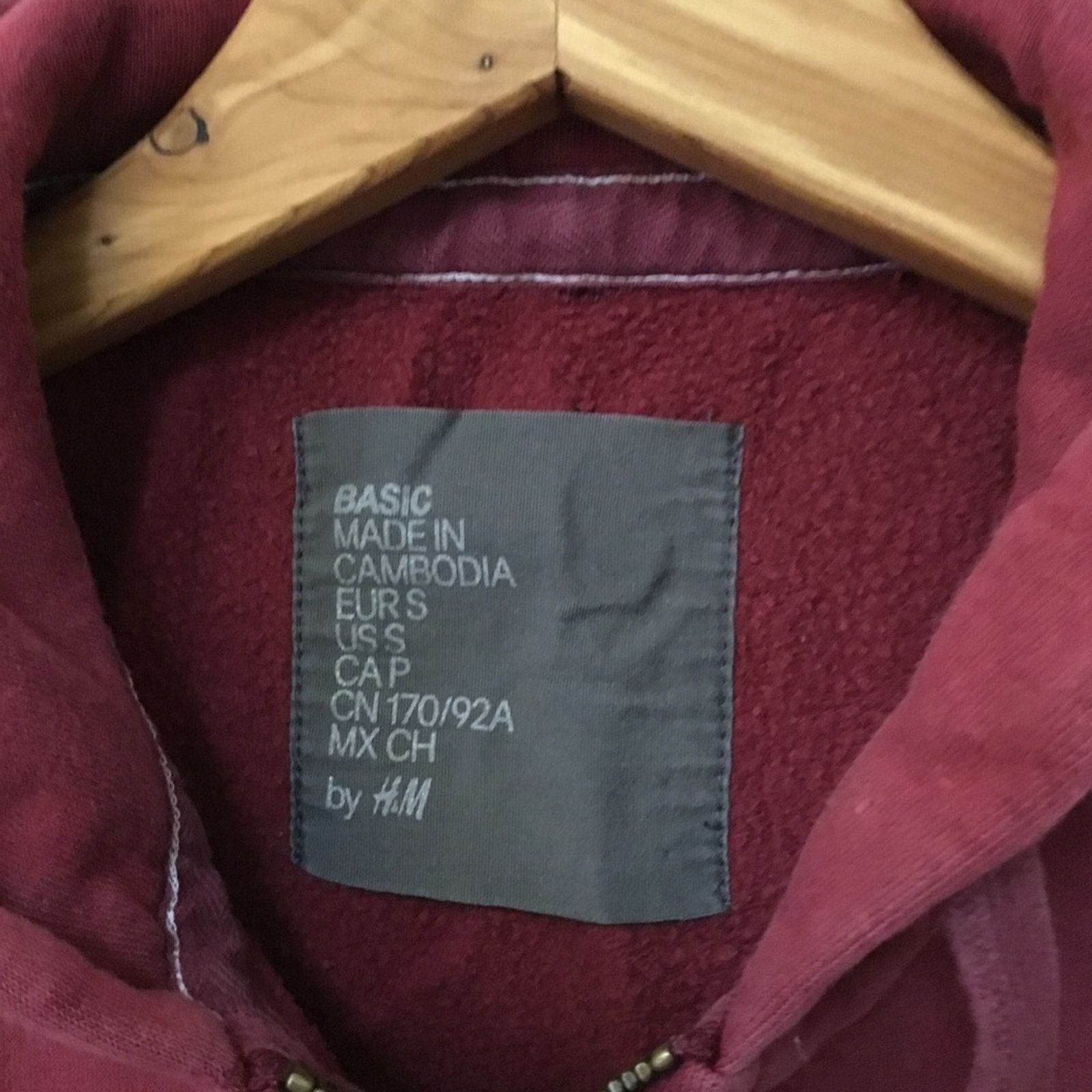 H&M H&M Burgundy Zip-Up Hoodie Size S / US 4 / IT 40 - 3 Thumbnail