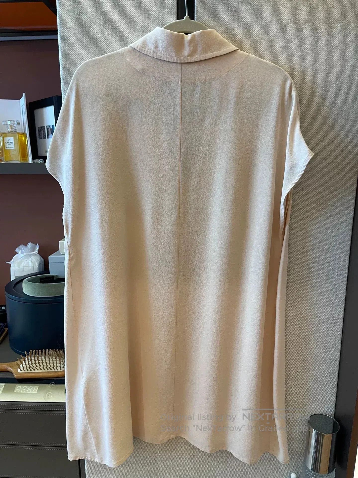 Hermes Hermes Pink V-Neck Short-Sleeve Dress. Size US S / EU 44-46 / 1 - 5 Thumbnail