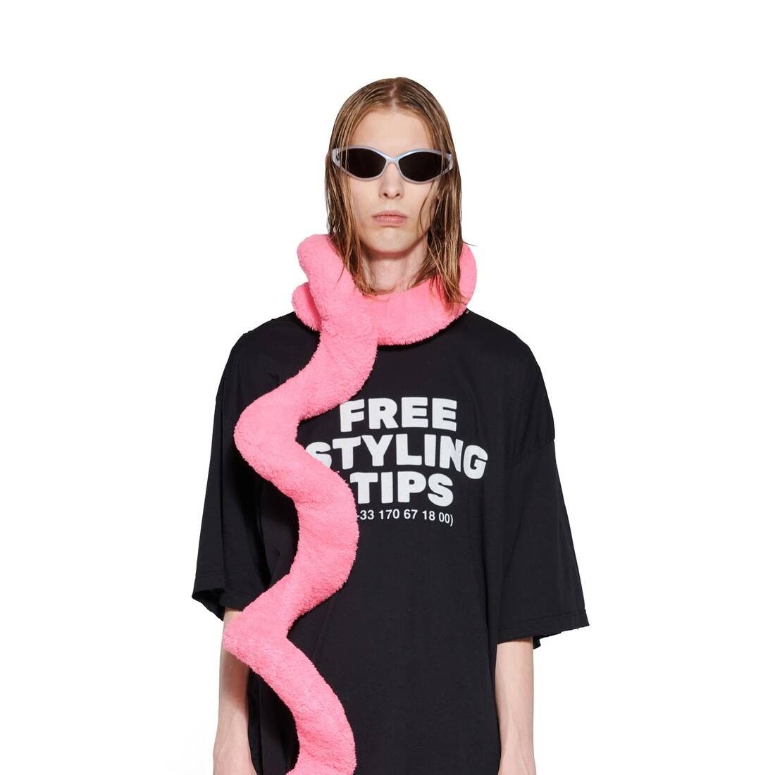 Balenciaga o1la1rc1a0325 Styling Hotline T-Shirt Large Fit in Black Size S / US 4 / IT 40 - 6 Thumbnail
