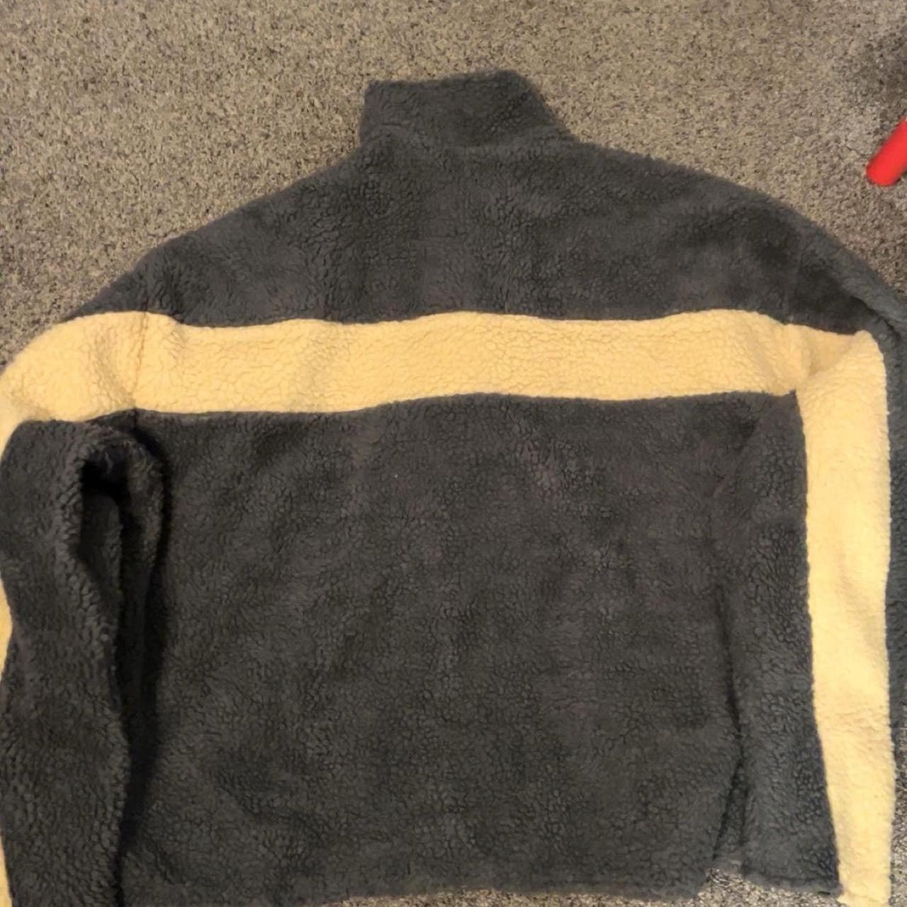 Other No borders sweater Size US L / EU 52-54 / 3 - 4 Thumbnail