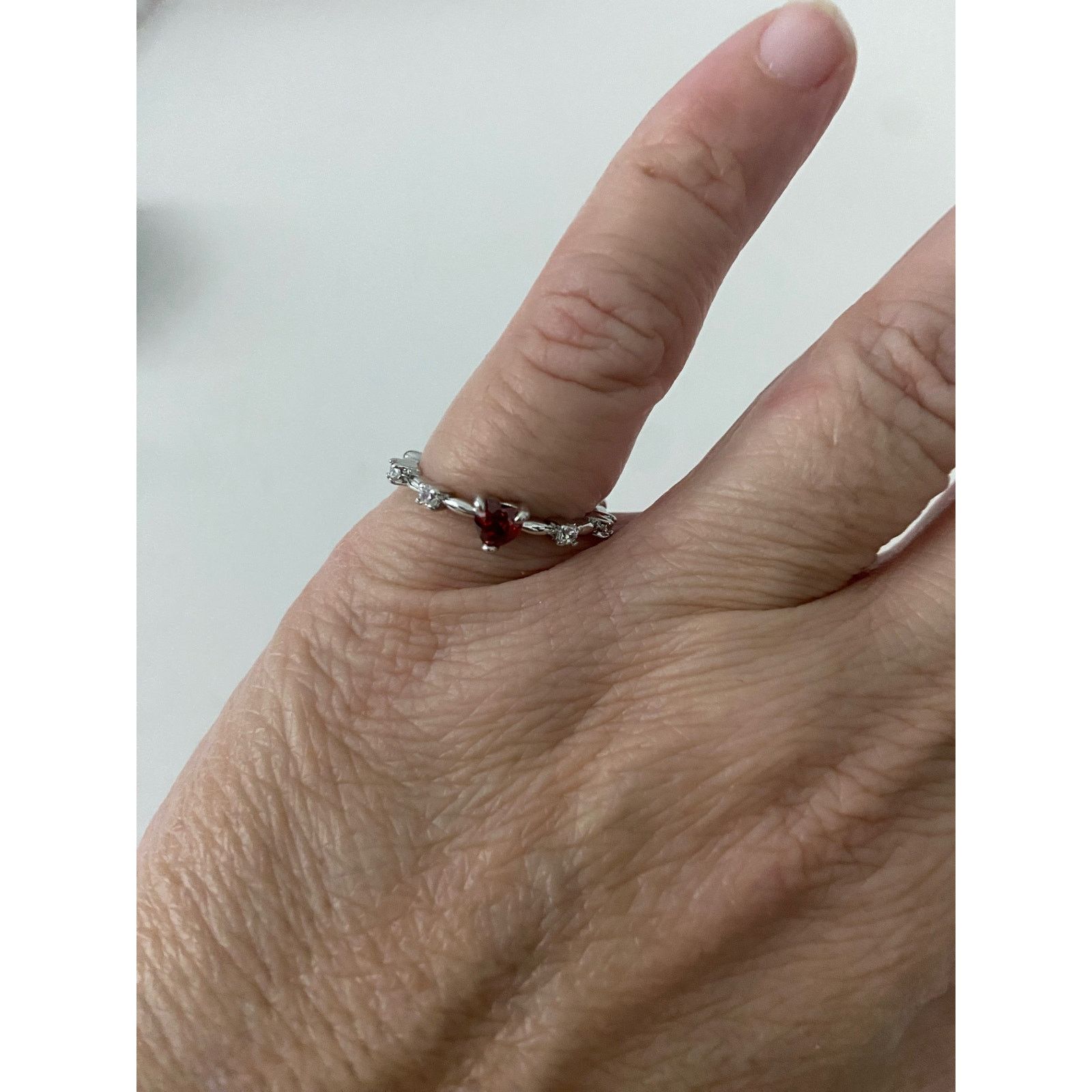 Other Red heart rhinestone ring size 6 Size ONE SIZE - 4 Thumbnail