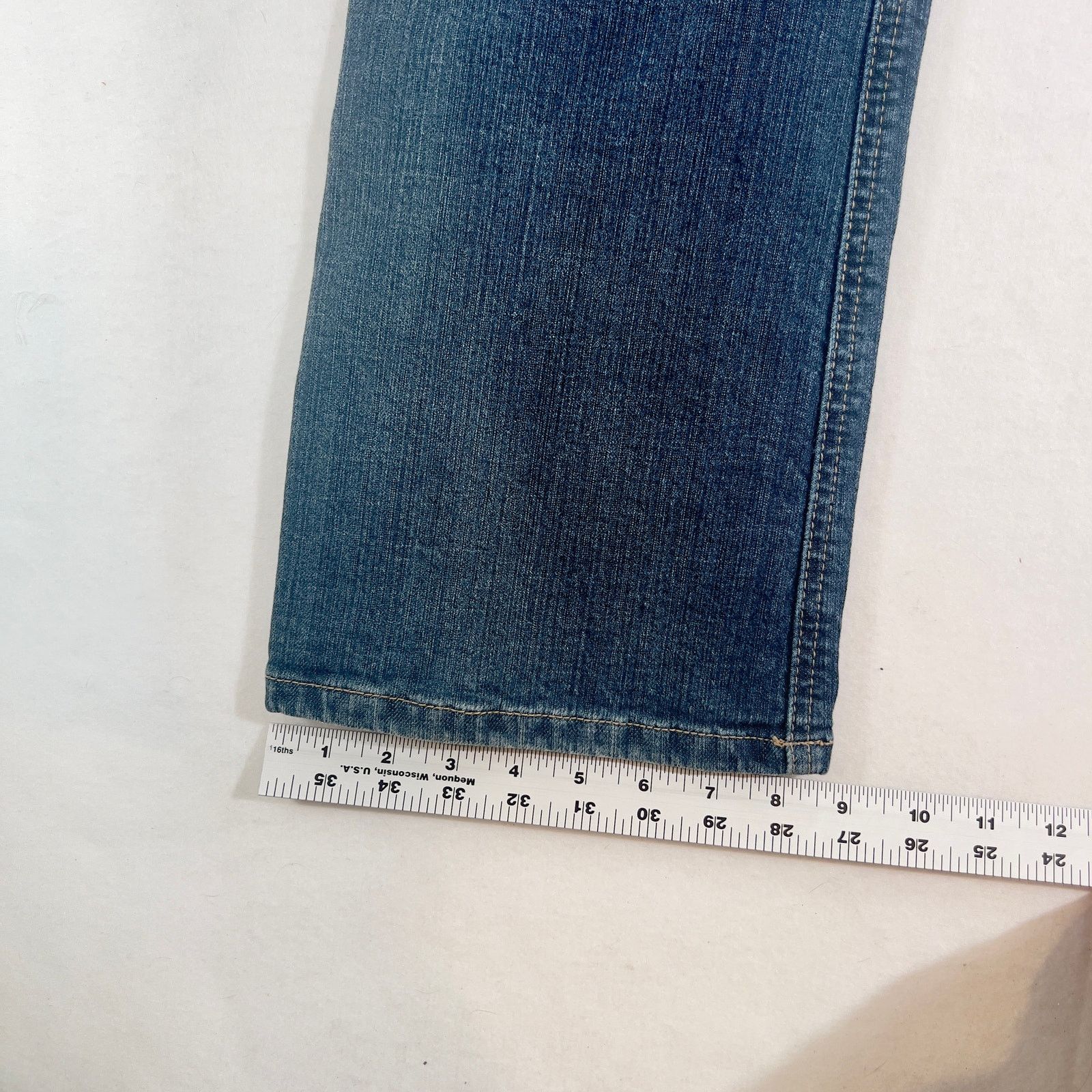 Chicos Chico's Platinum Jeans Woman's Denim Embroidered Pockets Size 30" / US 8 / IT 44 - 9 Thumbnail