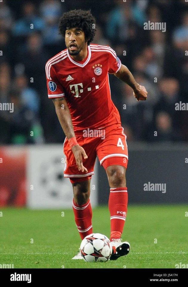 Adidas BAYERN MUNICH 2013 2014 HOME FOOTBALL SHORTS SOCCER SHORTS Size US 42 / EU 58 - 7 Thumbnail