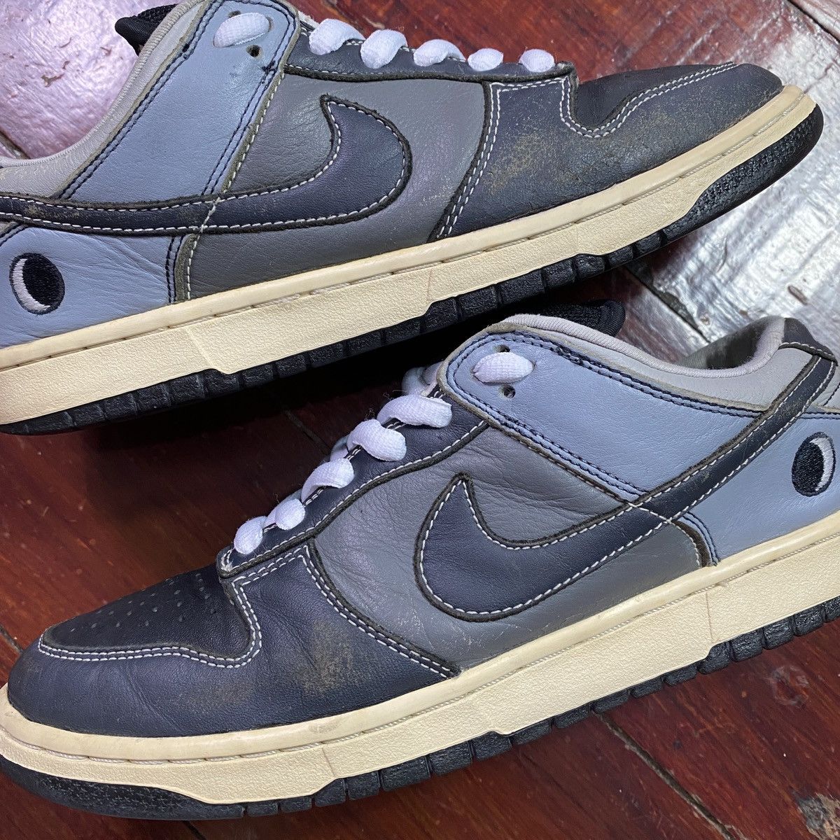 Nike SB Dunk Low Lunar Eclipse East 2005 Size US 8 / EU 41 - 1 Thumbnail