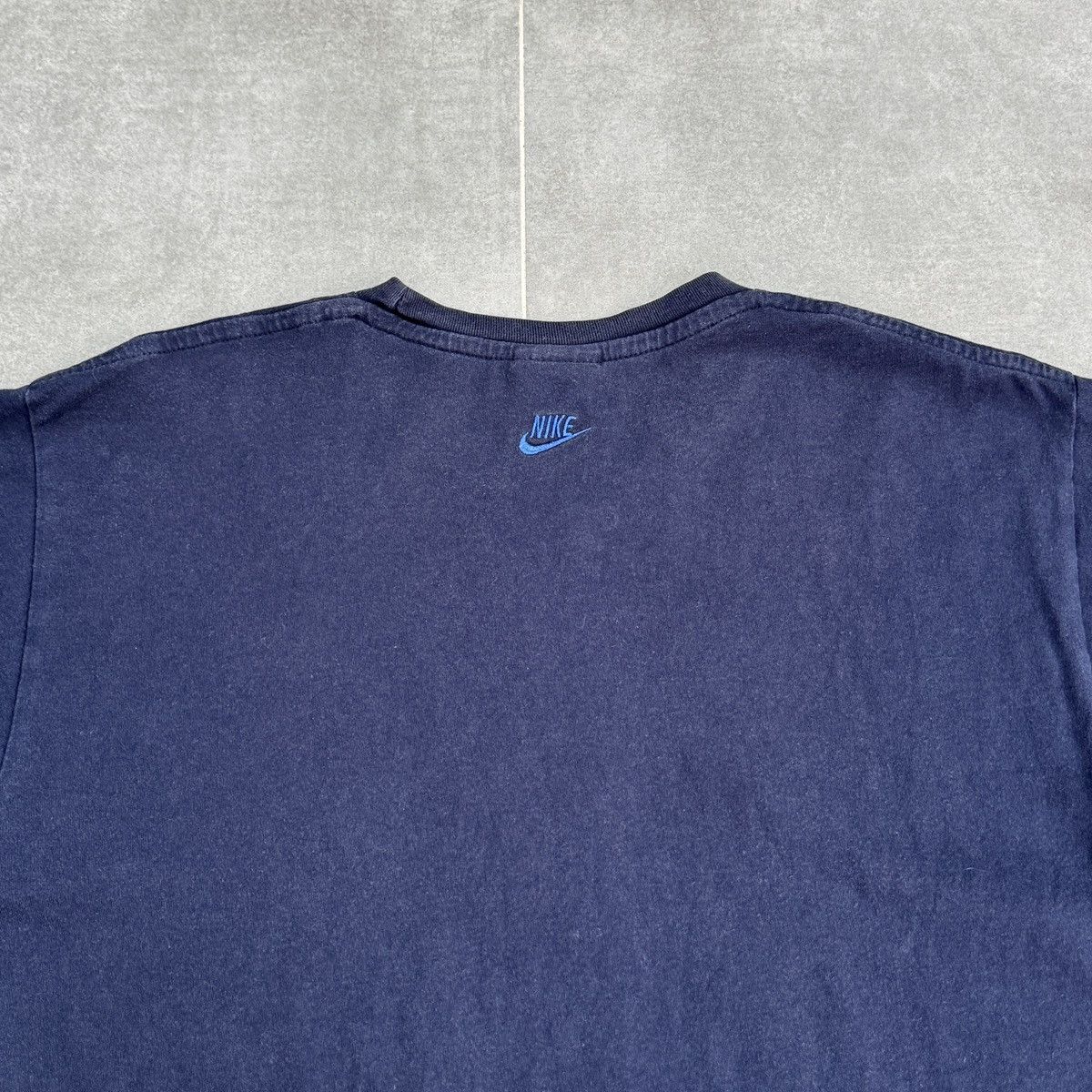 Nike × Vintage Vintage Nike Big Logo Y2K 90s Men T-Shirt Size L Size US L / EU 52-54 / 3 - 19 Thumbnail