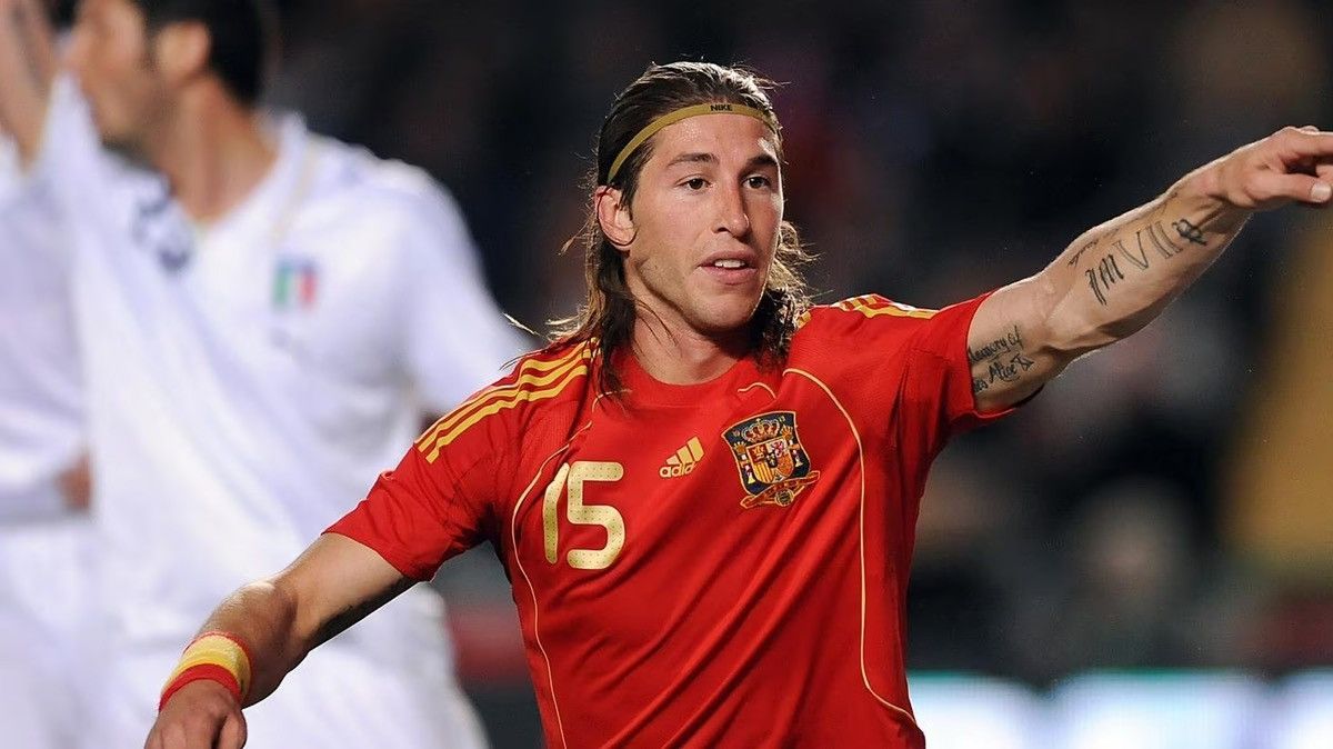 Adidas Spain Euro 2008 home shirt #15 Sergio Ramos Size US L / EU 52-54 / 3 - 9 Thumbnail