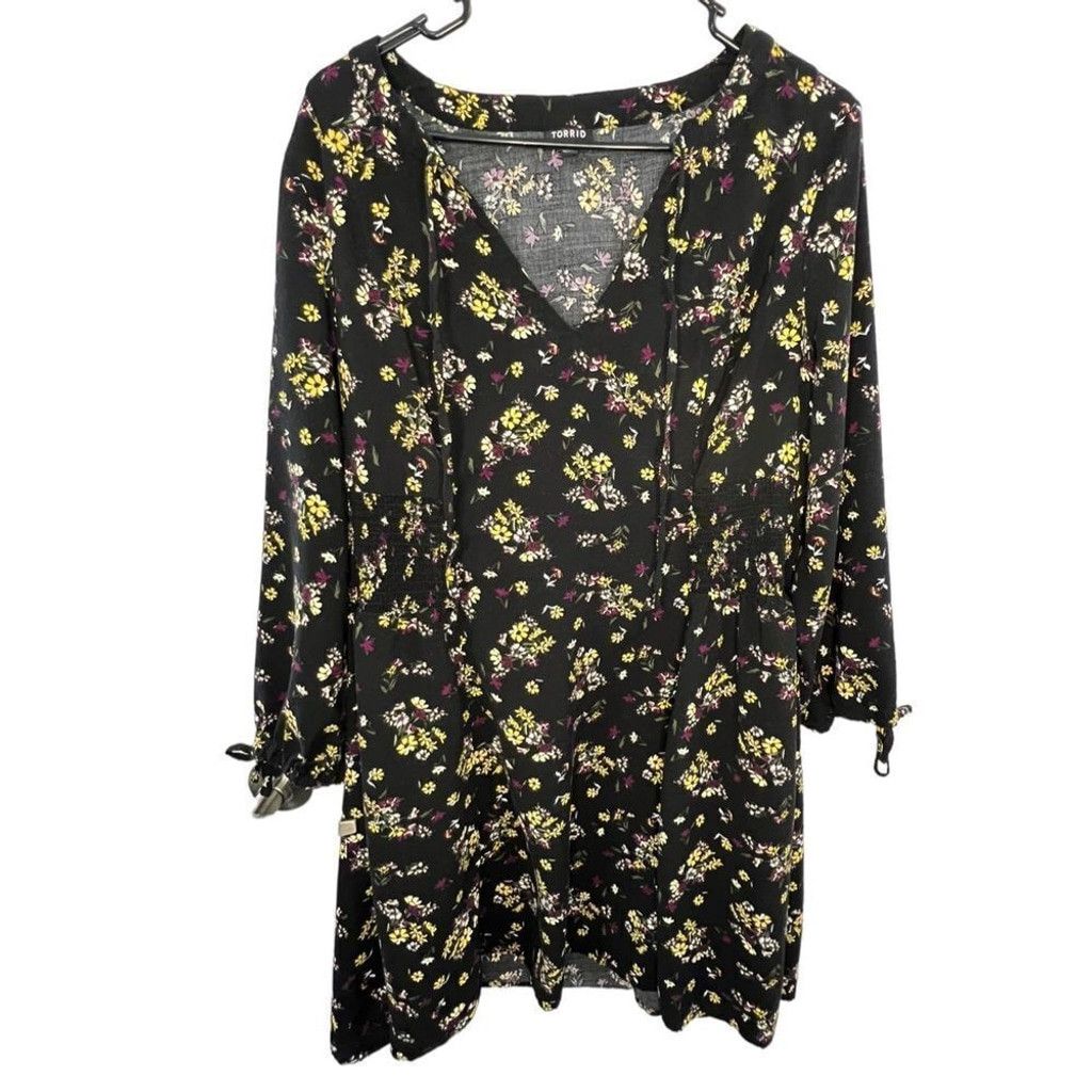 Torrid Torrid Black Knee Length Floral Pattern Long Sleeve Dress Size XXS / US 00 / IT 34 - 1 Thumbnail