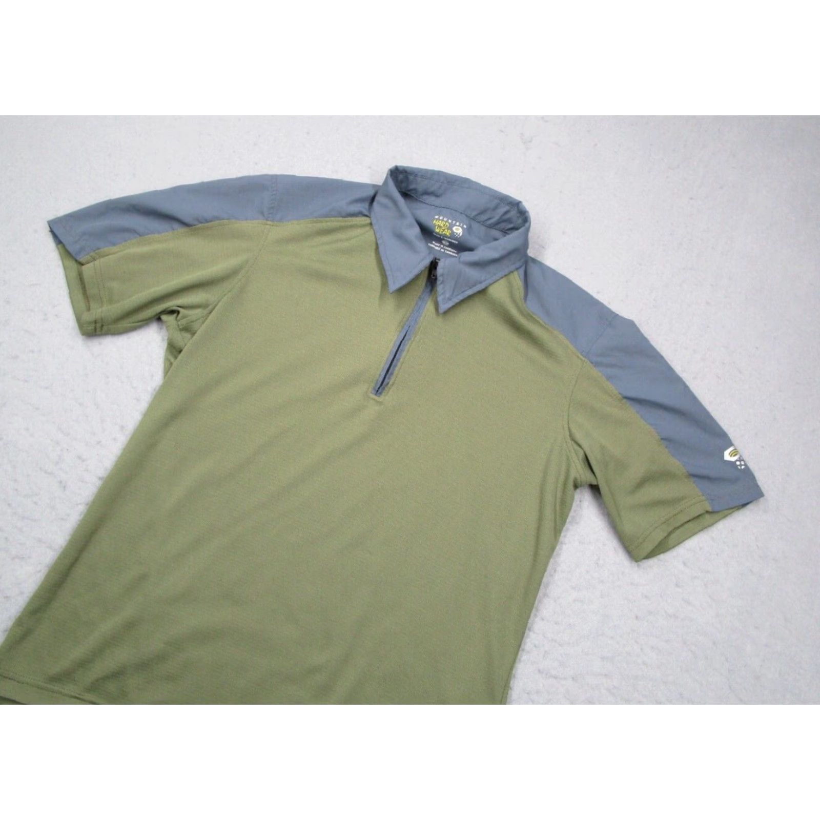Mountain Hardwear Mountain Hardwear Shirt Mens Green Medium Quarter Zip Performance Polo Work Hike Size US M / EU 48-50 / 2 - 2 Thumbnail