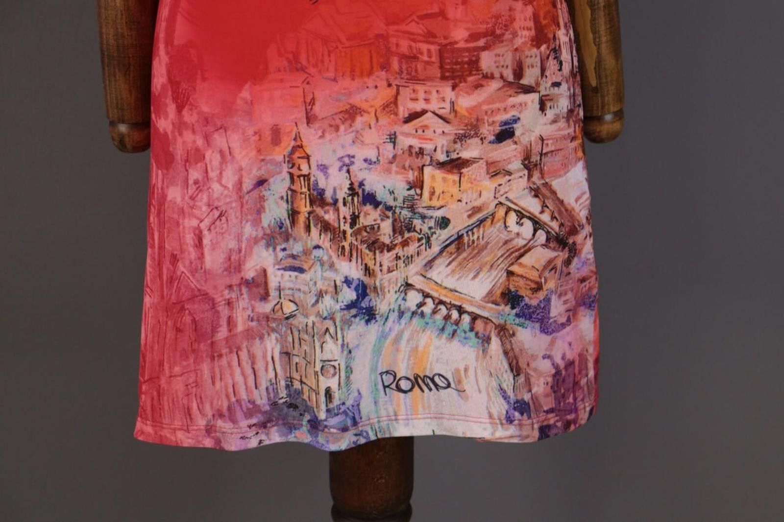Designer Save The Queen Red Abstract Stretch Short Dress Size S Size S / US 4 / IT 40 - 4 Thumbnail