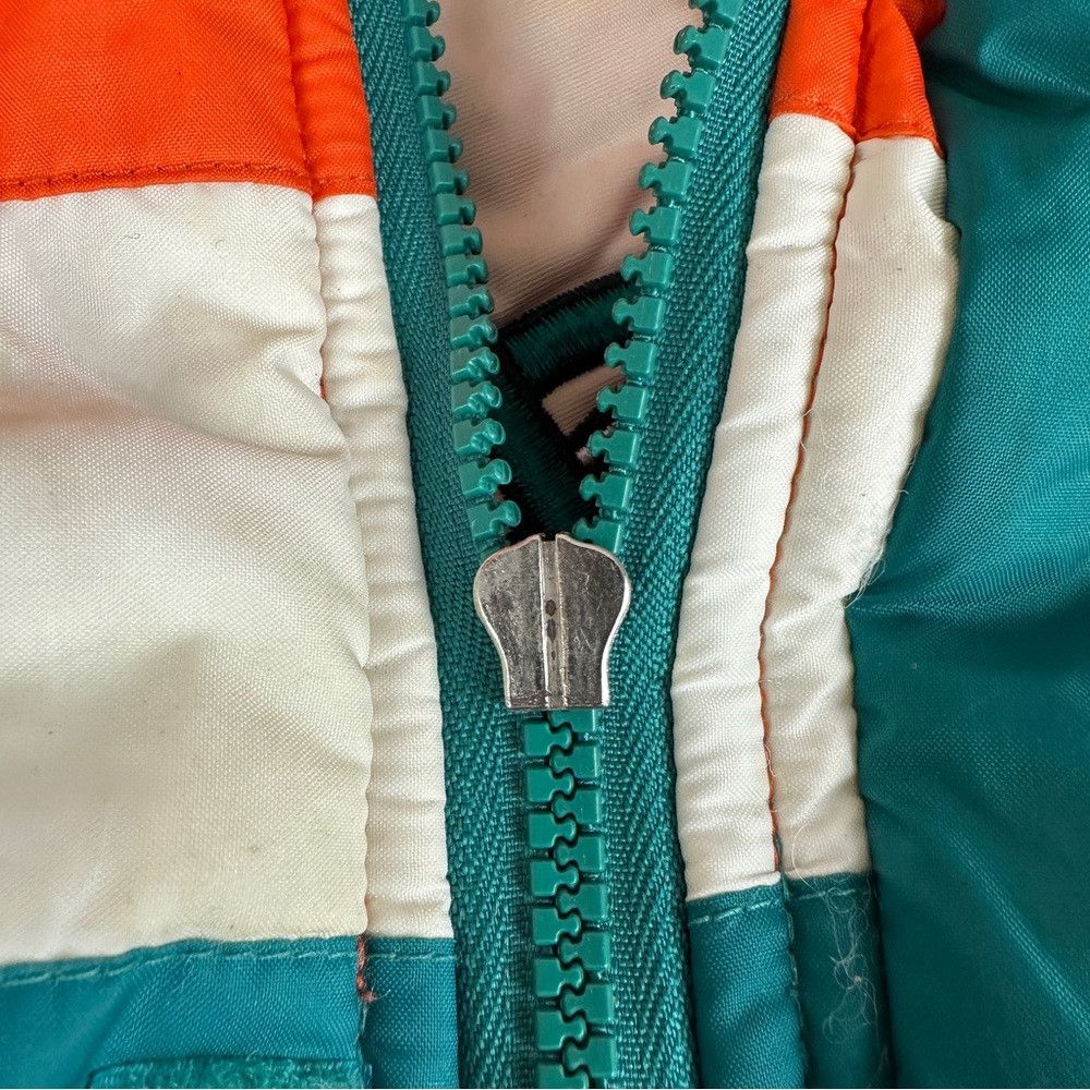 NFL Vintage Rare Miami Dolphins Puffer Jacket Men's Size Medium Size US M / EU 48-50 / 2 - 4 Thumbnail