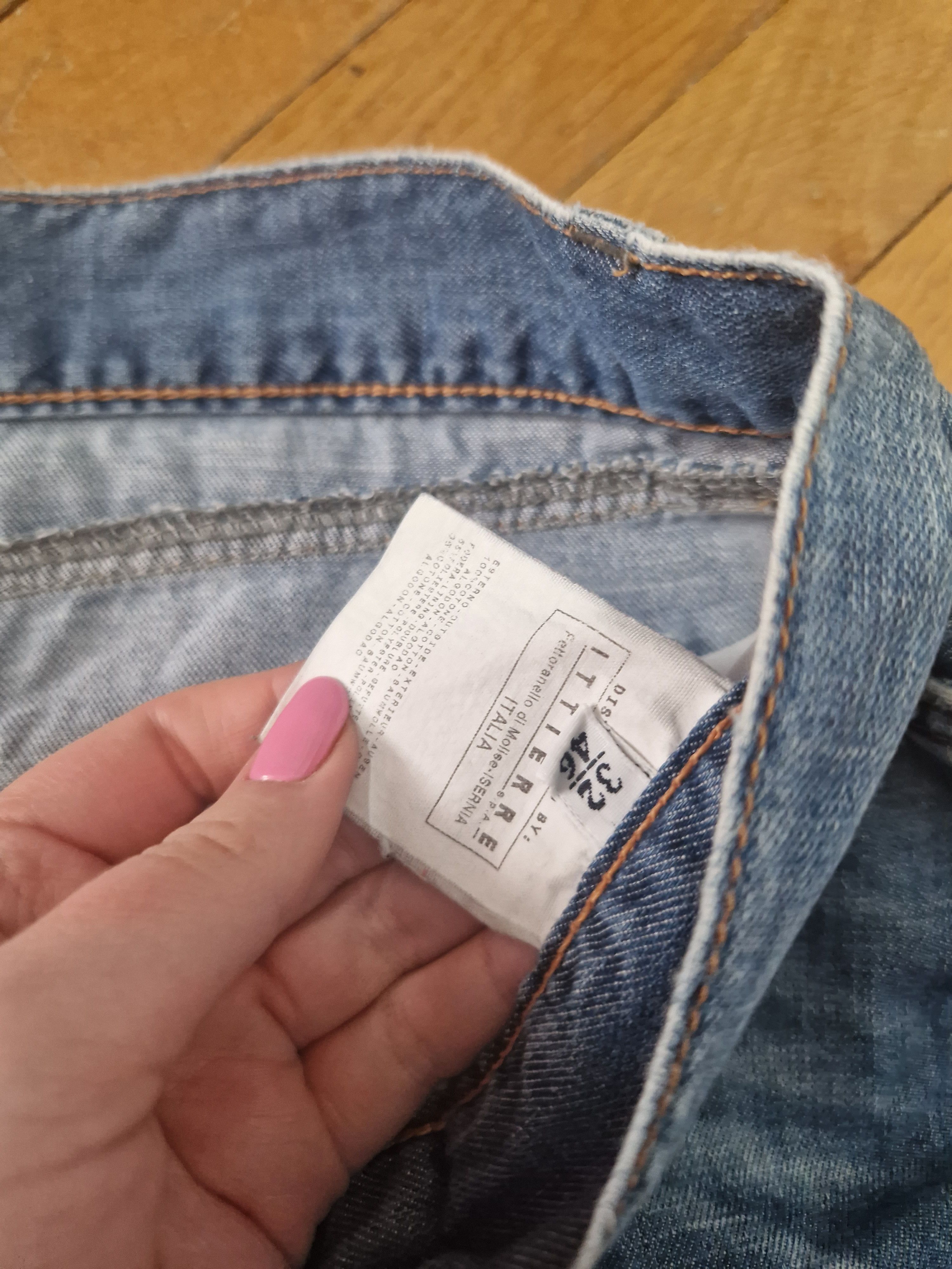 Dolce & Gabbana Dolce & Gabbana vintage denim skirt Size 28" / US 6 / IT 42 - 7 Thumbnail