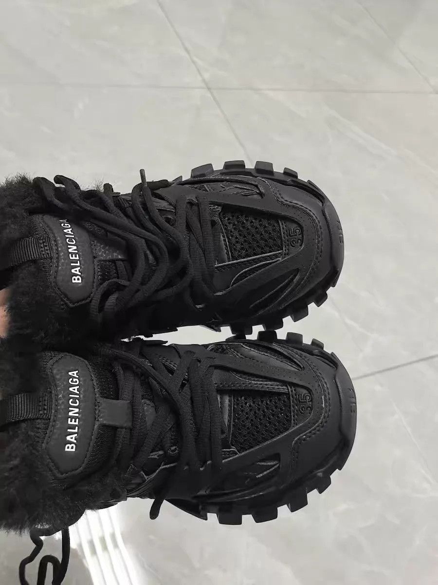Balenciaga Balenciaga Track Fleece Dad Shoe EUR 35 Like New Size US 4.5 / IT 34.5 - 3 Thumbnail