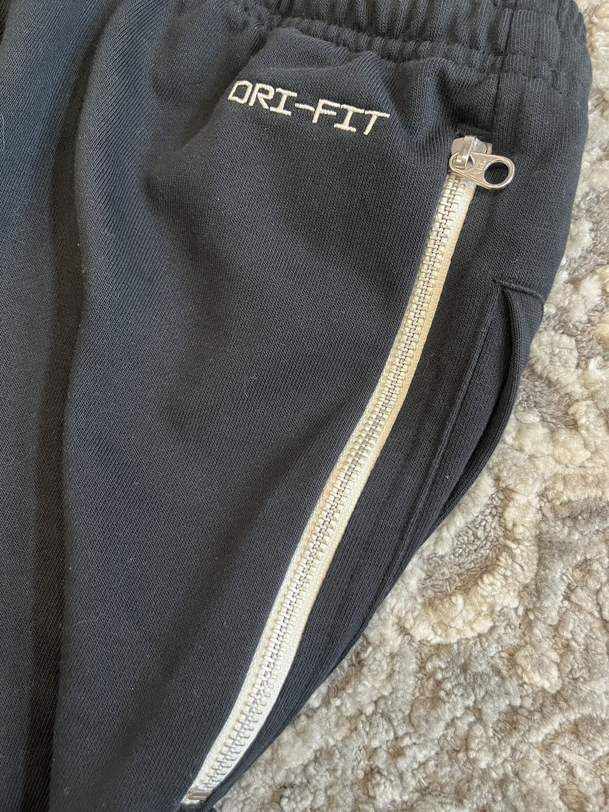 Nike × Vintage Cuffed Nike joggers Size US 31 - 3 Thumbnail