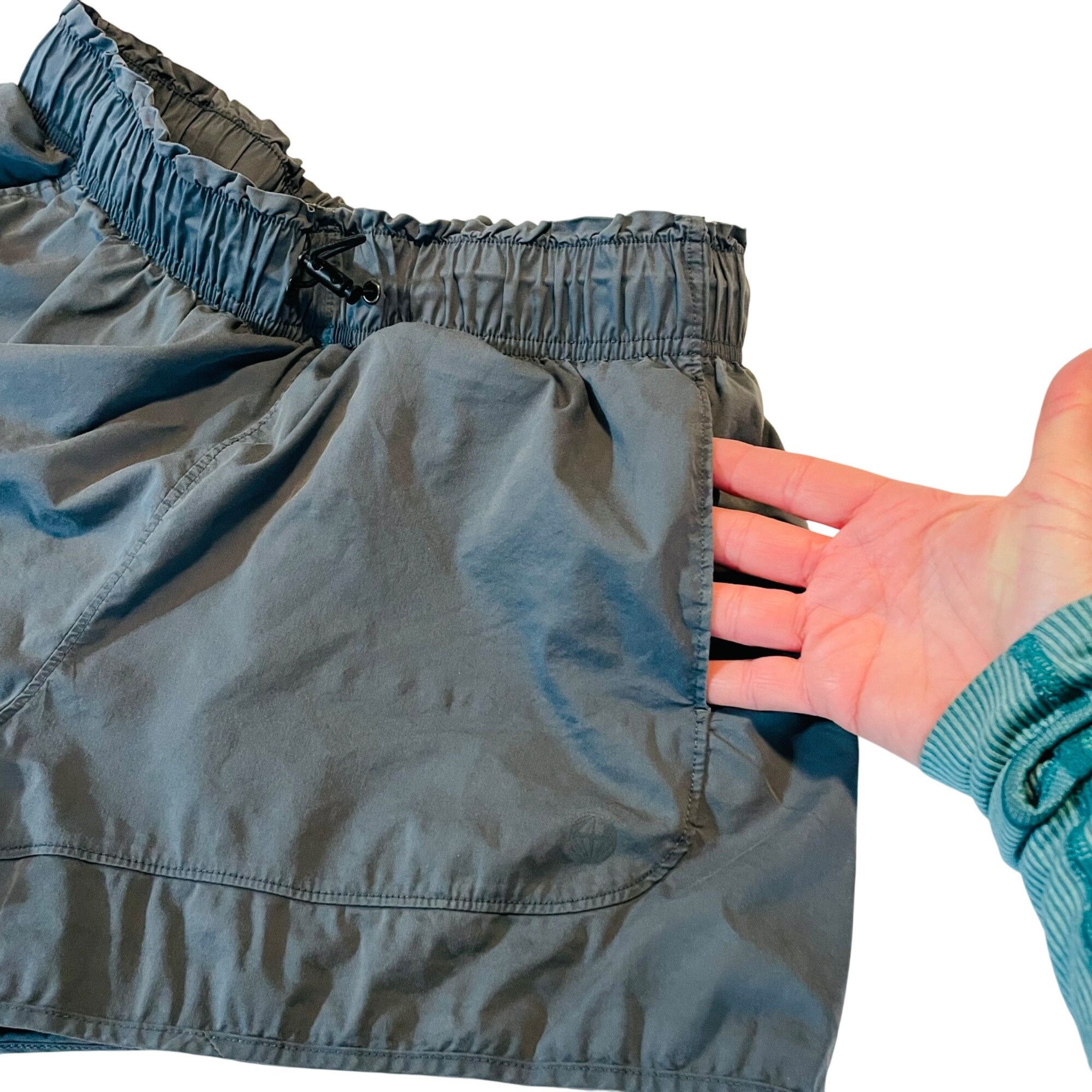 Other Mondetta Outdoor Project Womens Gray Medium Shorts Pockets L Size 26" / US 2 / IT 38 - 3 Thumbnail