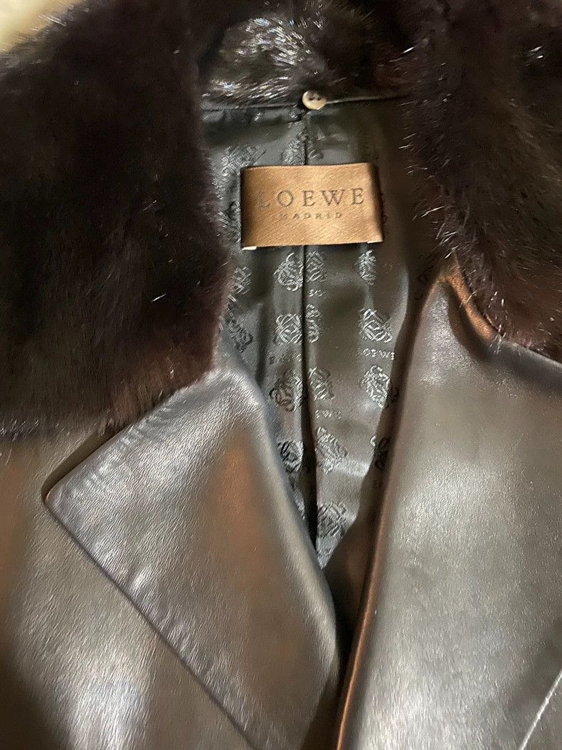 Loewe LOEWE A sheepskin leather coat with a mink collar Size M / US 6-8 / IT 42-44 - 2 Thumbnail