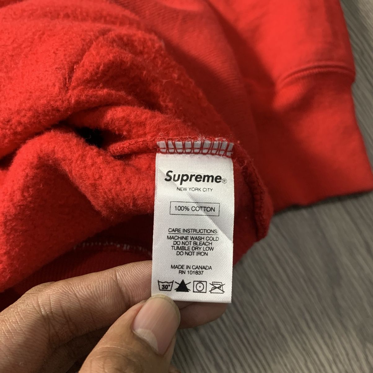 Supreme FW 16 Supreme Logo Zip Up Hoodie Red Size US L / EU 52-54 / 3 - 15 Thumbnail
