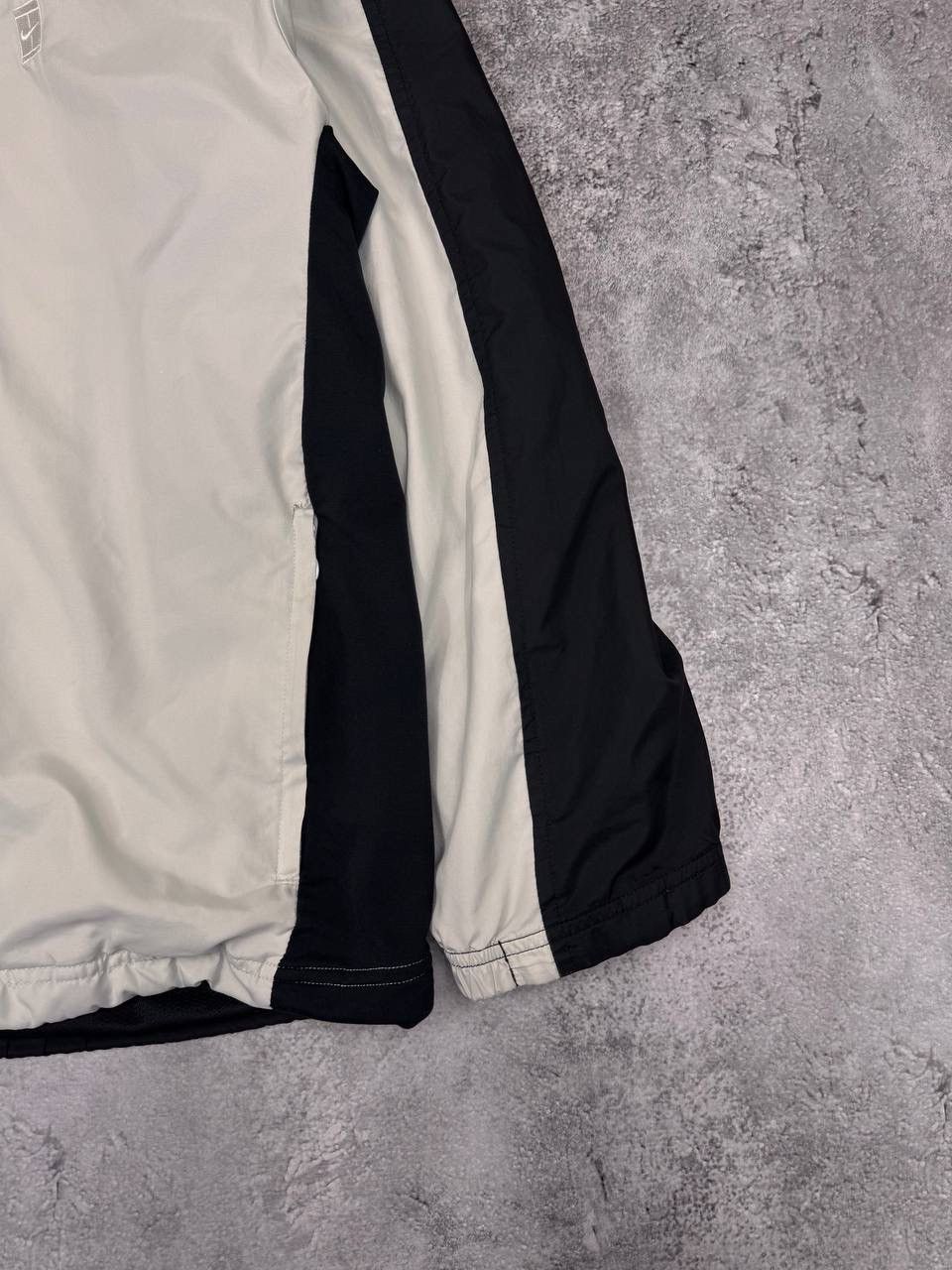 Nike Nike Men's Lightweight Jacket Black/ Grey Size S Size US S / EU 44-46 / 1 - 3 Thumbnail