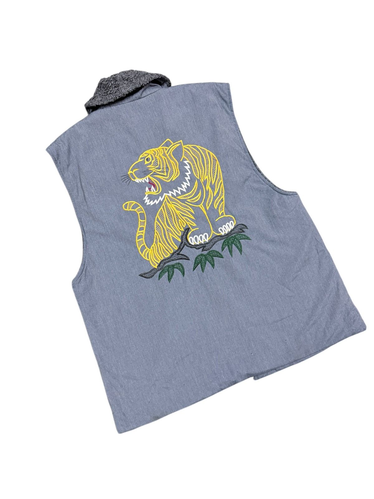 Japanese Brand Vtg🔥Embroidery Tiger Aloha Sherpa Lining Vest Toggle Button Size 44R - 10 Thumbnail