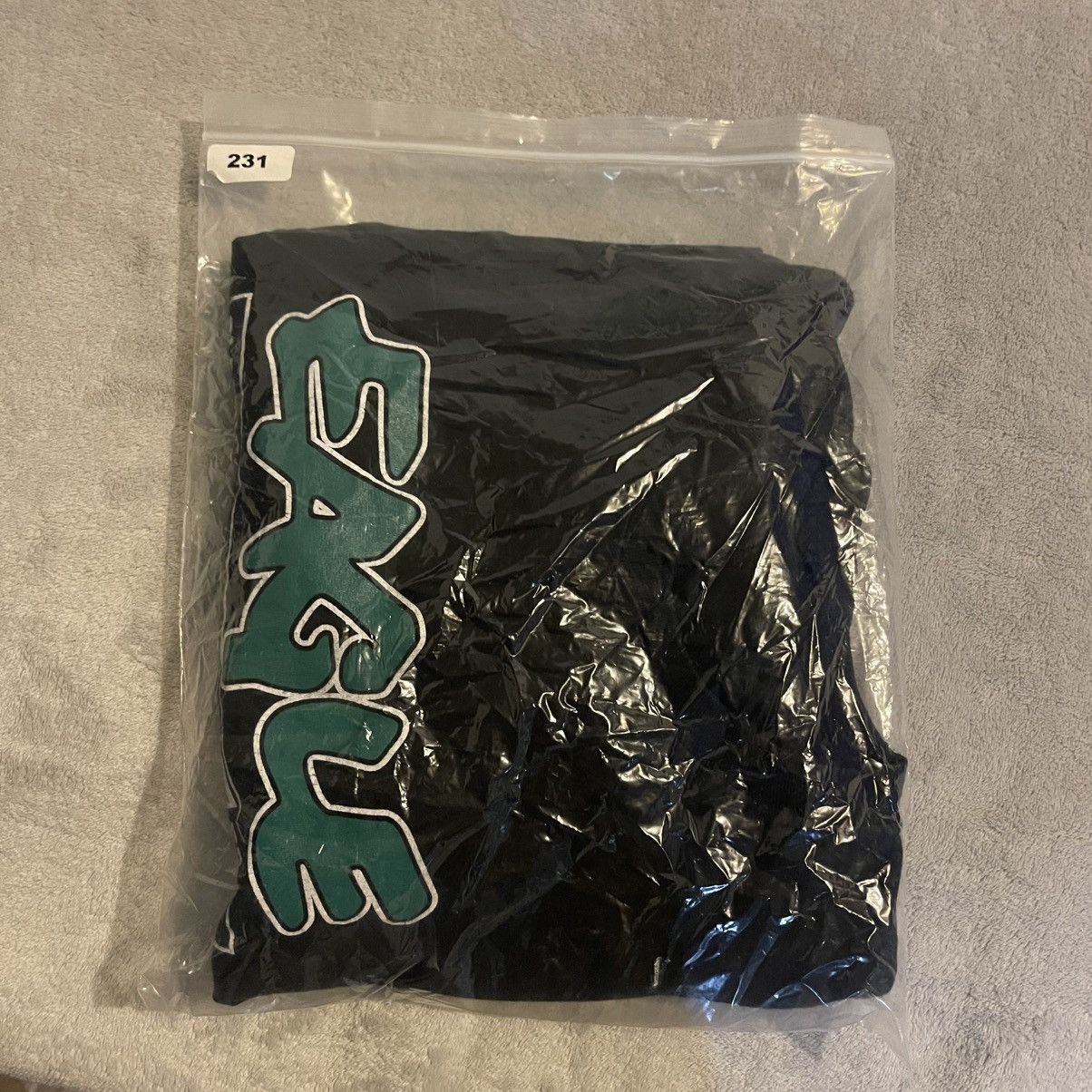 Other Eagle Shirt Men 2XL Black Lightweight Workout Streetwear Tee Size US XXL / EU 58 / 5 - 6 Thumbnail