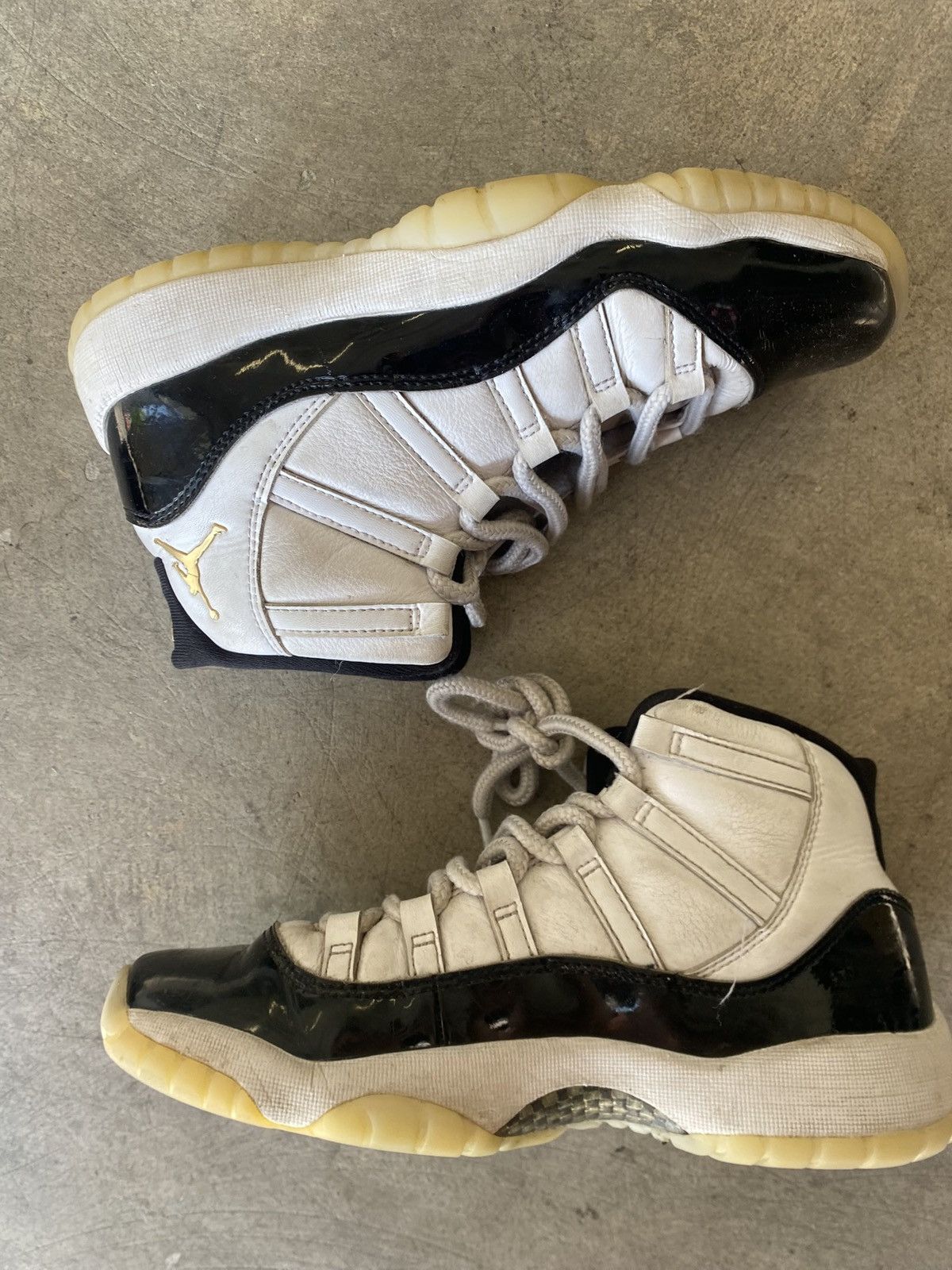 Jordan Brand Jordan 11 DMP Gratitude Size US 5.5 / EU 38 - 1 Thumbnail